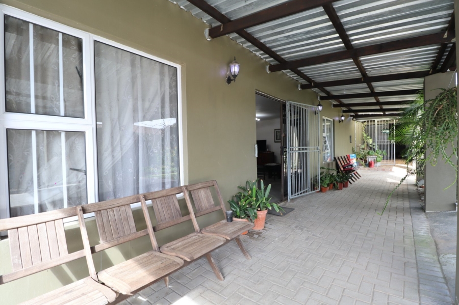 5 Bedroom Property for Sale in Kabega Park Eastern Cape
